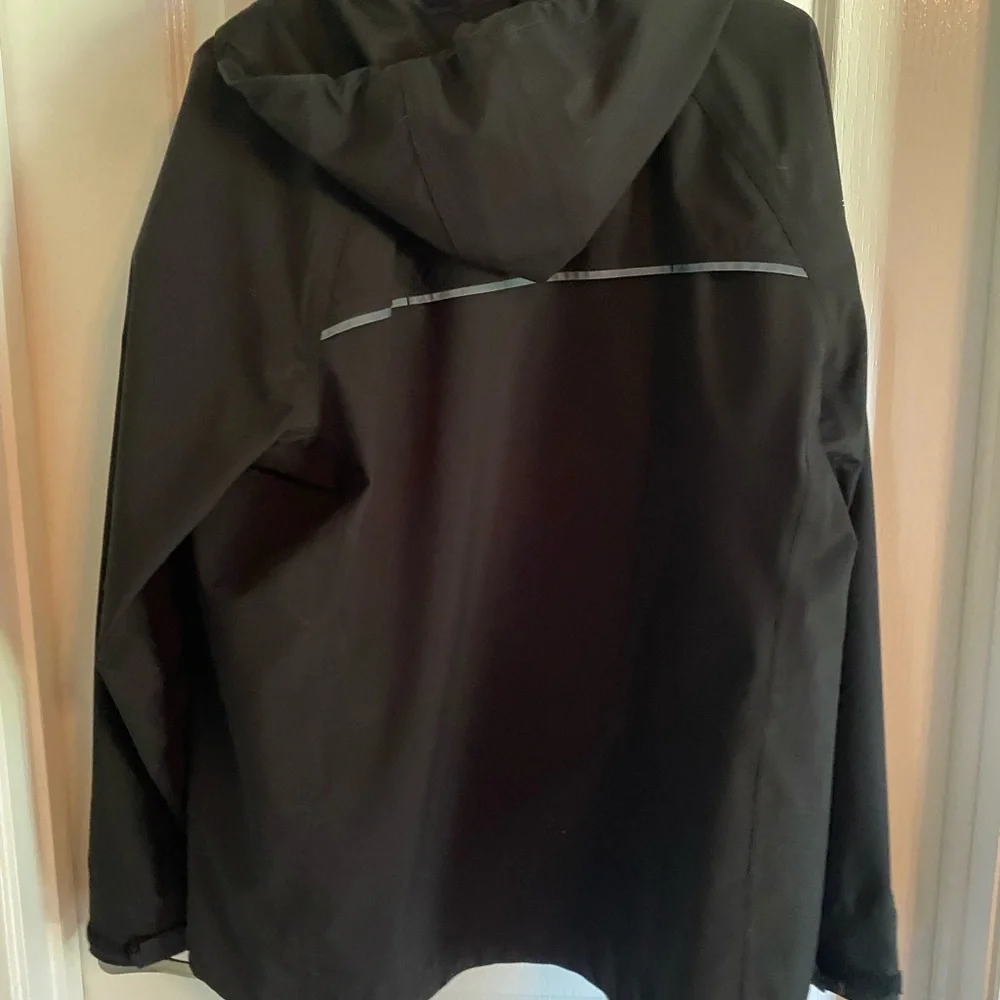 Lightweight jacket - Picture 2 of 5